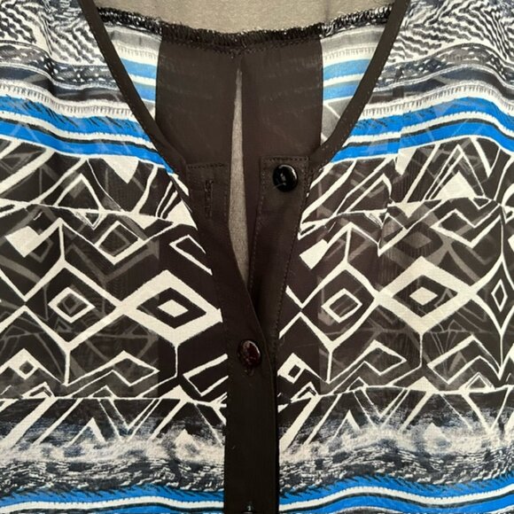 Sara Michelle Sleeveless, Semi-Sheer, Buttondown Top, Plus Size 2X - Picture 3 of 8